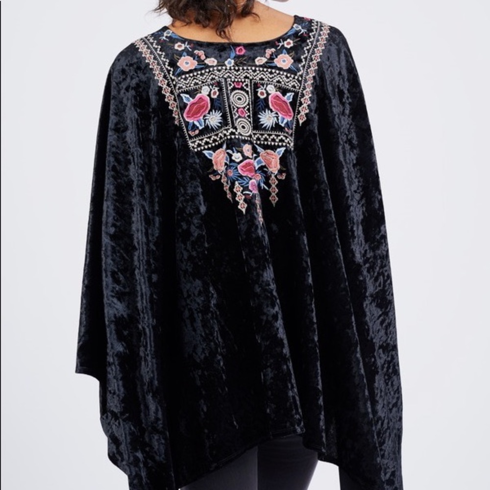 Philosophy Embroidered Shawl